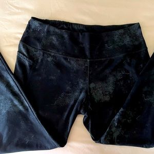 Danskin Ankle Length Yoga Pants